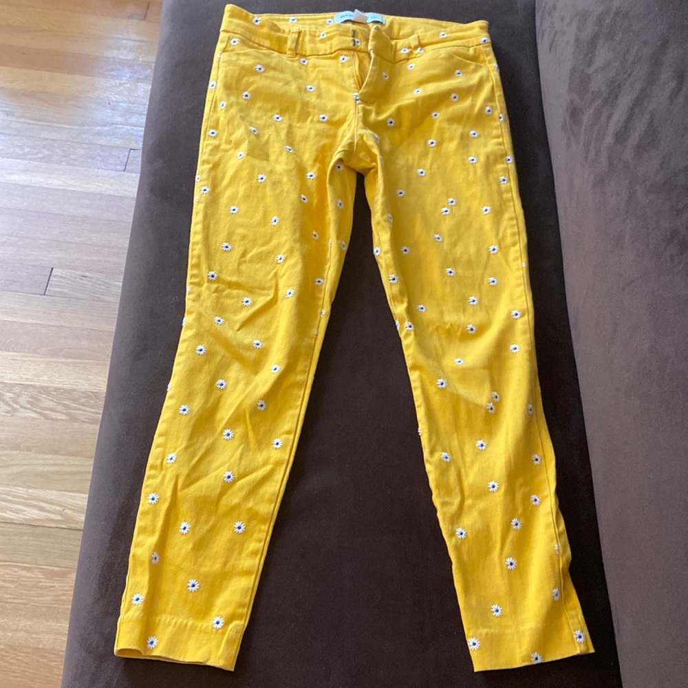 Old Navy Yellow Daisy Pixie Pants